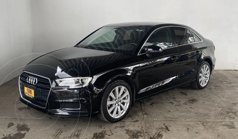 Foto Audi A3 Sedan Sedan 1.4L Select Aut usado (2019) color Negro precio $490,000