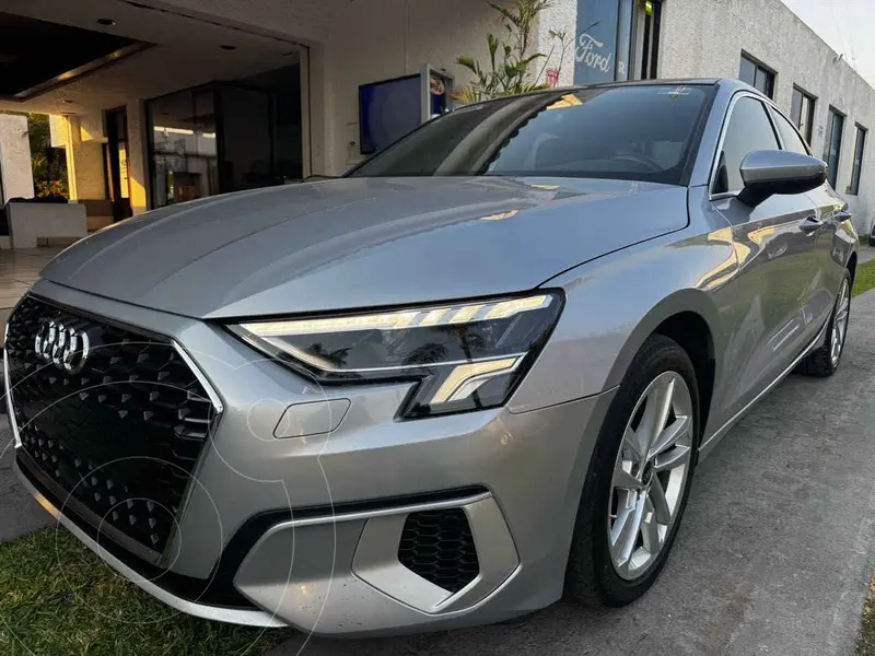 Foto Audi A3 Sedan 35 TFSI Select usado (2024) color Plata precio $578,000