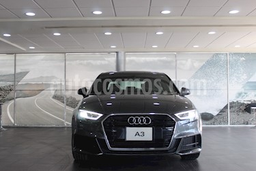 foto Audi A3 2.0L S-Line usado (2019) color Gris precio $568,000