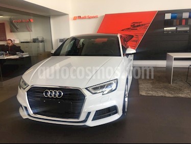 Audi A3 Sedan 40 TFSI S Line Aut nuevo color Blanco Glaciar precio $654,900