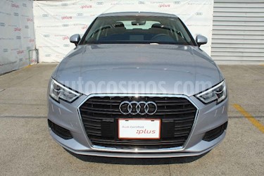 foto Audi A3 4p 1.4 Sedán 35 TFSI Dynamic usado (2020) color Plata precio $416,000