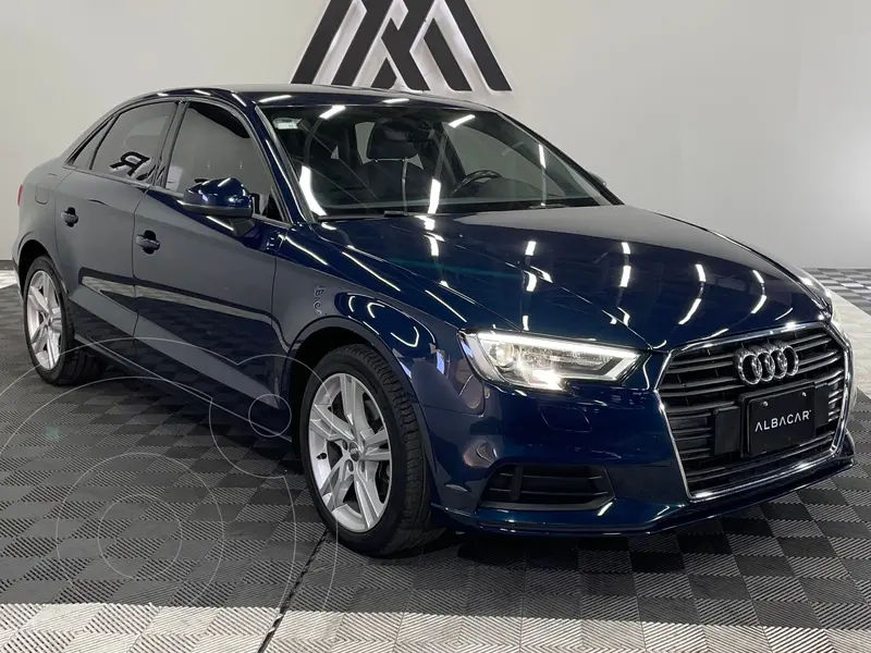 Foto Audi A3 2.0L Dynamic Aut usado (2018) color Azul precio $259,999
