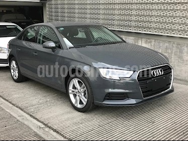 foto Audi A3 Sedán 1.4L Dynamic Aut usado (2019) color Gris precio $380,000