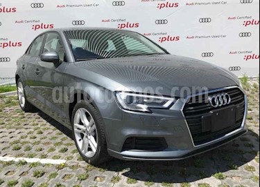 foto Audi A3 Sedán 2.0L Dynamic Aut usado (2018) color Gris precio $389,001