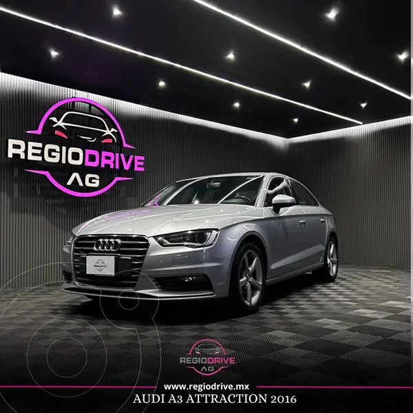 Foto Audi A3 1.8L Attraction usado (2016) color Gris precio $299,900