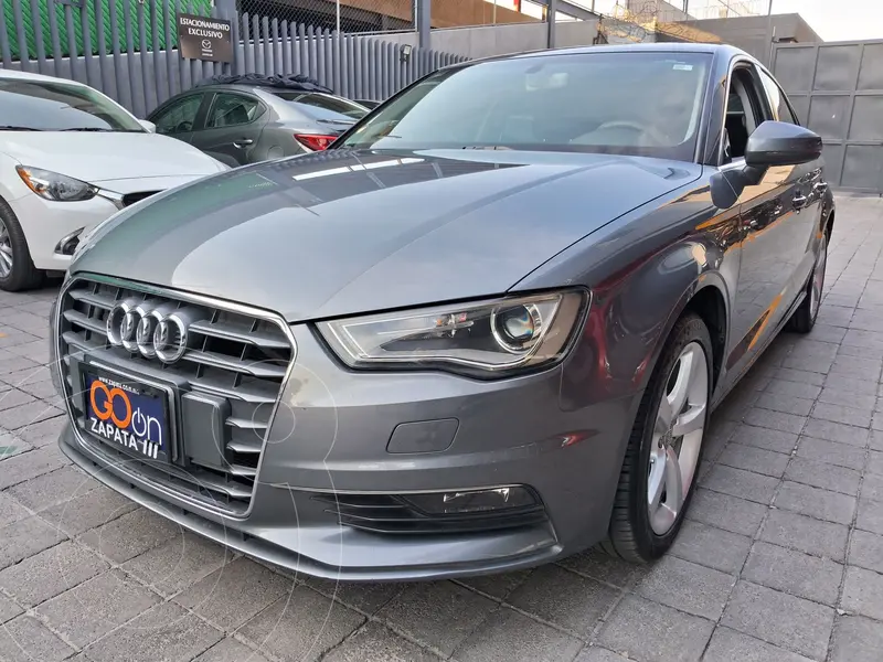 Foto Audi A3 1.8L Attraction usado (2016) color Gris precio $239,000