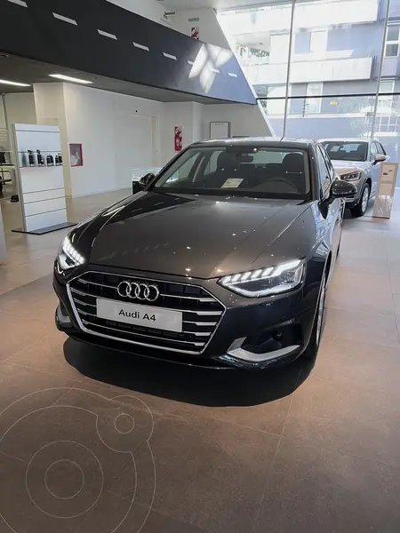 Foto Audi A4 40 T FSI nuevo color Gris precio u$s57.900