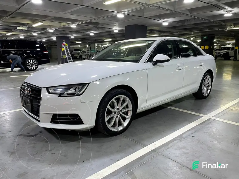 Foto Audi A4 2.0 T S Line Quattro (252hp) usado (2017) color Blanco precio $249,000