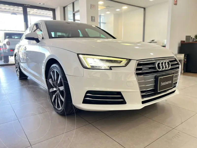 Foto Audi A4 2.0 T Elite Quattro (252hp) usado (2017) color Blanco precio $385,000