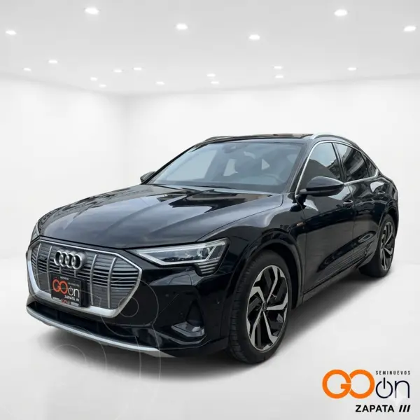 Foto Audi e-tron Sportback QUATTRO S usado (2022) color AUDNEGRO MITO METALIZADO precio $890,000