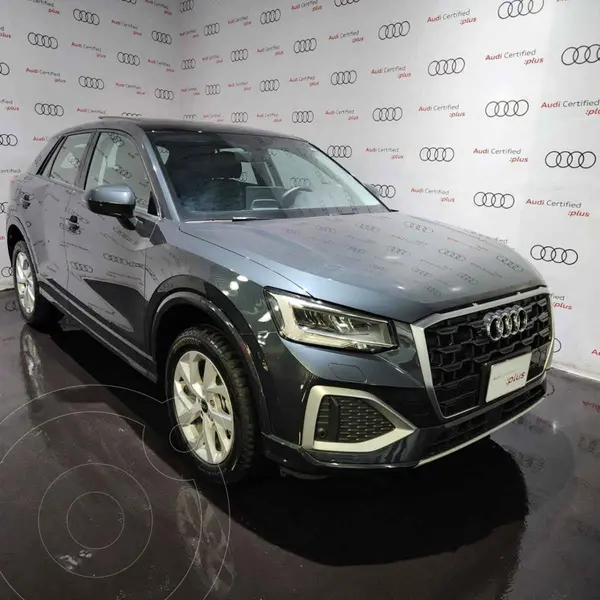 Foto Audi Q2 35 TFSI Select usado (2025) color Gris precio $745,000