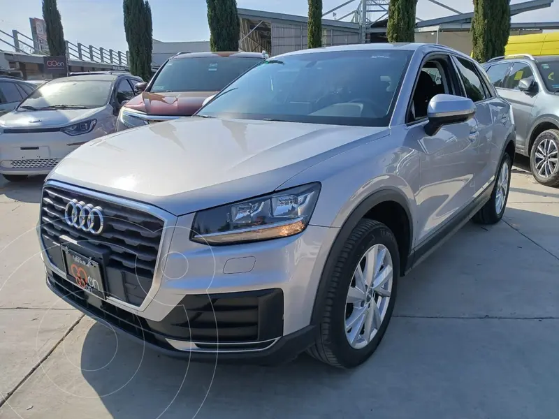 Foto Audi Q2 35 TFSI Dynamic usado (2020) color plateado financiado en mensualidades(enganche $108,728 mensualidades desde $8,314)