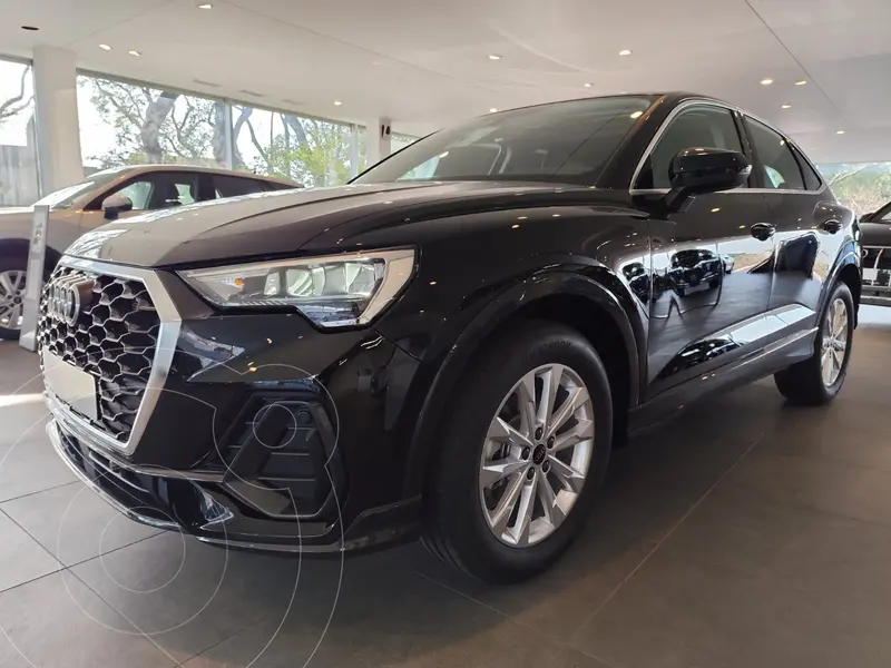 Foto Audi Q3 Sportback 35 T FSI nuevo color Negro precio u$s61.000