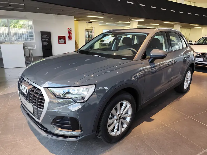 Foto Audi Q3 35 T FSI nuevo color Blanco precio u$s55.000