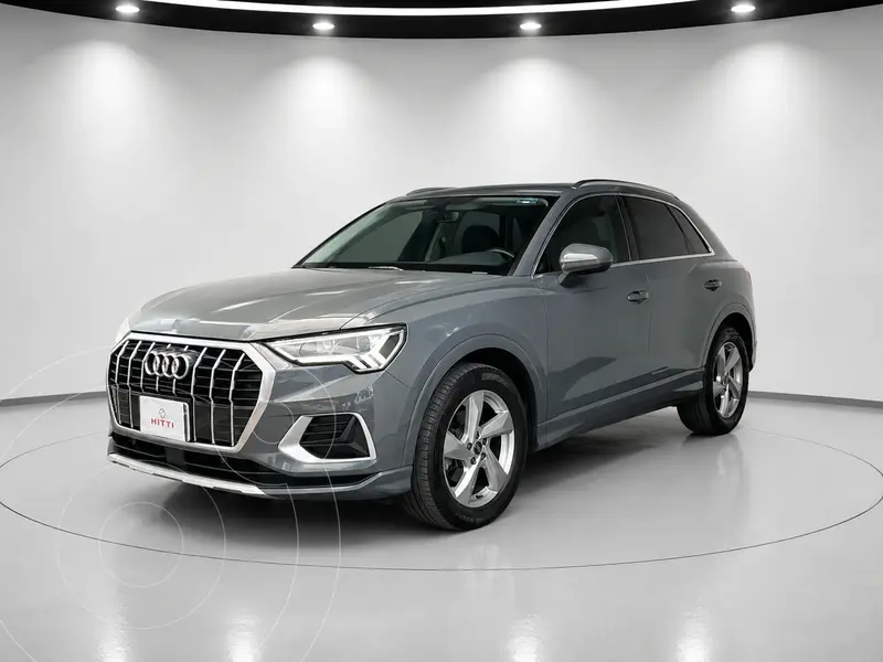 Foto Audi Q3 35 TFSI Select usado (2022) color Gris precio $509,000