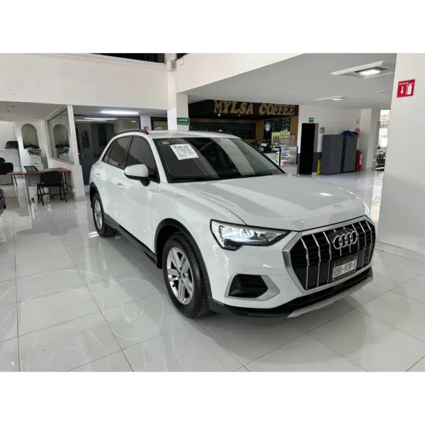 Foto Audi Q3 35 TFSI Dynamic usado (2024) color Blanco precio $545,000