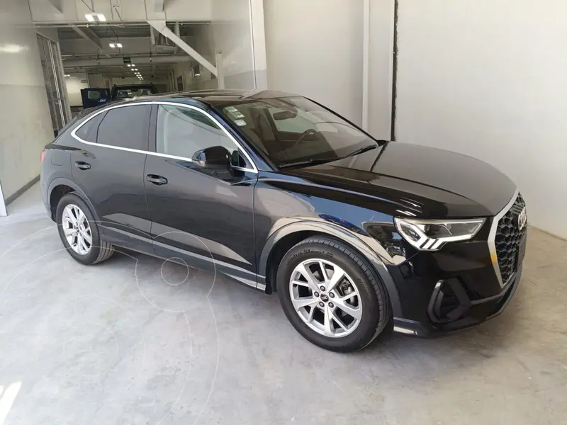 Foto Audi Q3 35 TFSI Select usado (2023) color Negro precio $599,000
