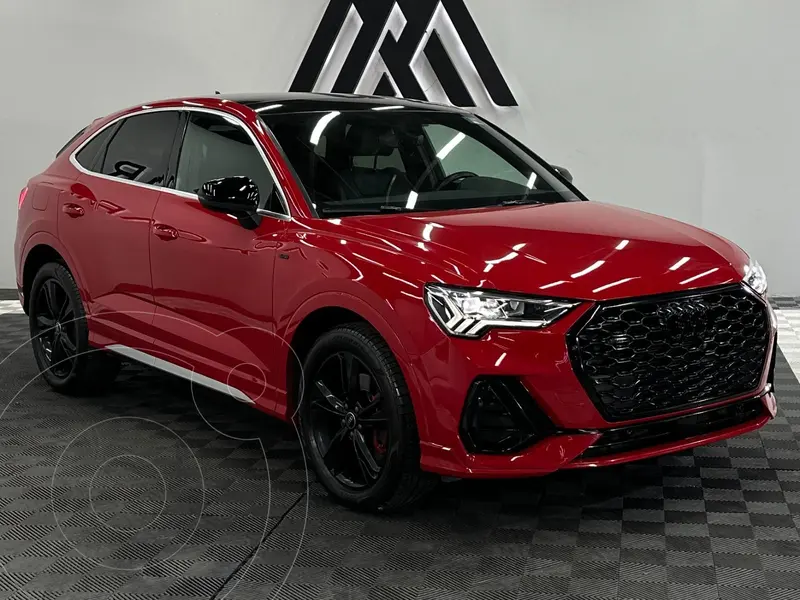 Foto Audi Q3 40 TFSI S Line usado (2022) color Rojo precio $589,999