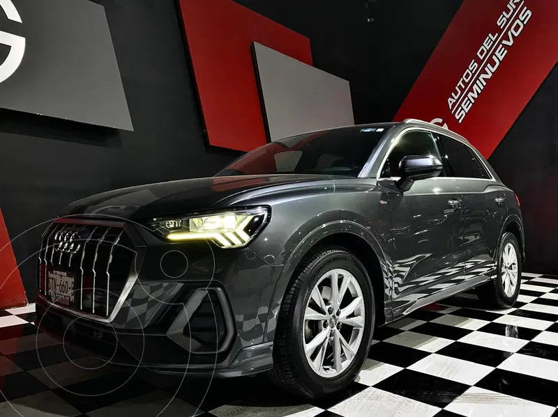 Foto Audi Q3 35 TFSI S Line usado (2020) color Gris precio $550,000