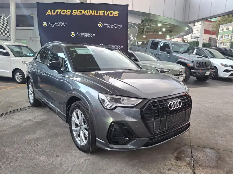 Foto Audi Q3 35 TFSI S Line usado (2023) color Gris Daytona financiado en mensualidades(enganche $130,000 mensualidades desde $16,261)