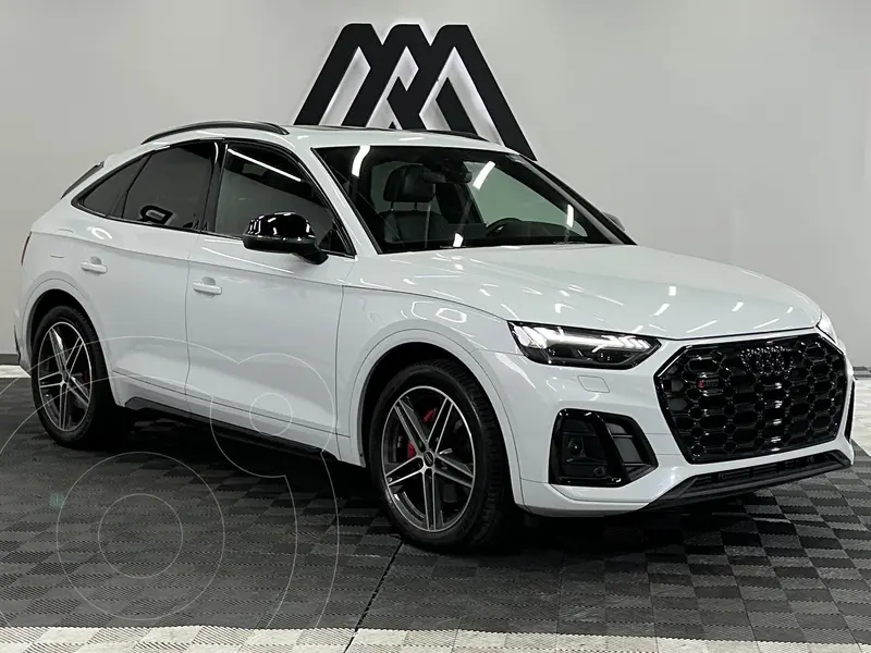 Foto Audi Q5 2.0T S Line usado (2022) color plateado precio $719,999