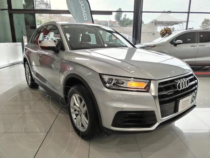 Foto Audi Q5 45 TFSI Dynamic usado (2019) color plateado precio $459,000