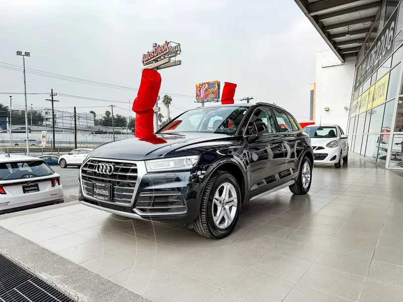 Foto Audi Q5 45 TFSI Select usado (2019) color Azul Marino financiado en mensualidades(enganche $89,980 mensualidades desde $9,208)