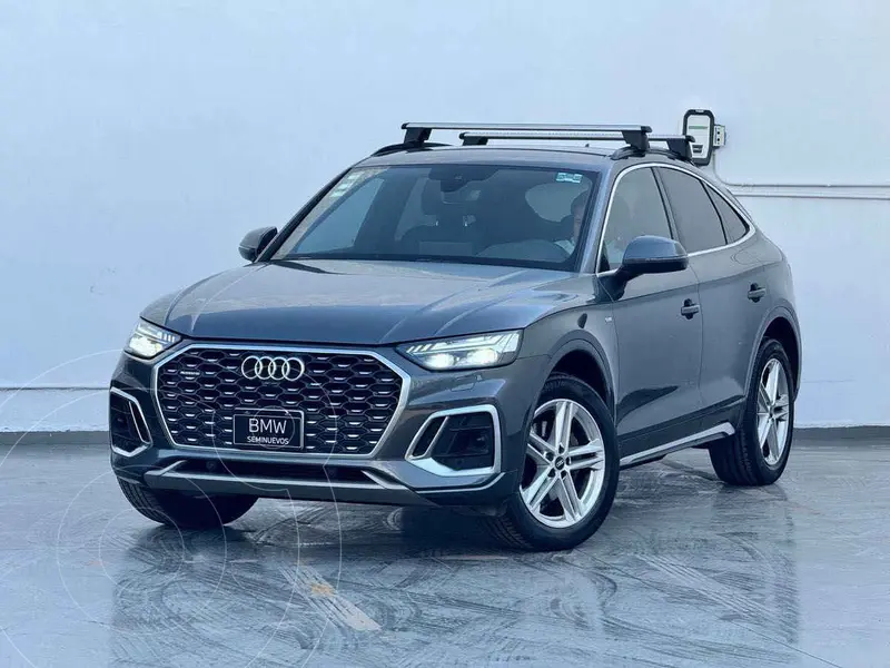 Foto Audi Q5 2.0T Elite usado (2022) color Gris financiado en mensualidades(enganche $166,980 mensualidades desde $16,472)