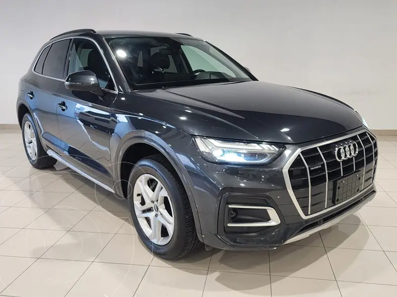 Foto Audi Q5 2.0T Elite usado (2022) color Gris Meteoro precio $699,000
