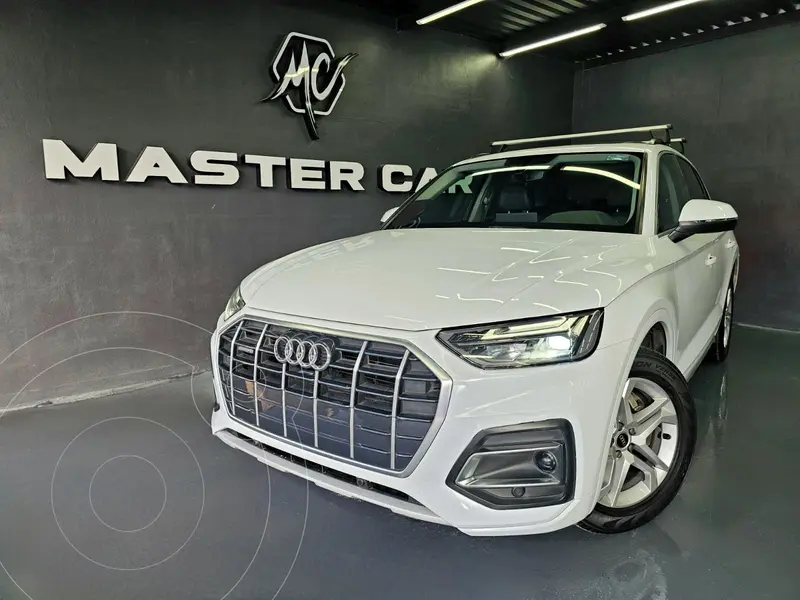 Foto Audi Q5 2.0T Select usado (2021) color Blanco precio $498,000