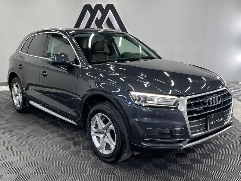 Foto Audi Q5 2.0L T Select usado (2018) color Gris precio $409,999