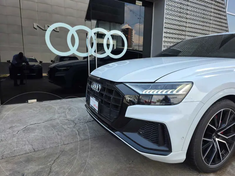 Foto Audi Q8 3.0T S Line usado (2022) color Blanco precio $1,059,000