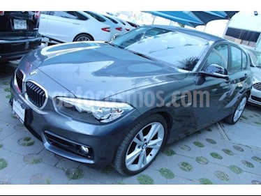 foto BMW Serie 1 5P 118i Sport Line usado (2018) color Titanio precio $405,000