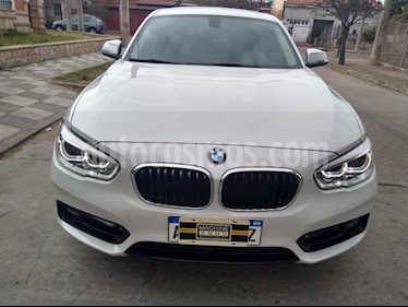BMW Serie 1 120i Sport Line 5P usado (2016) color Blanco precio $2.590.000