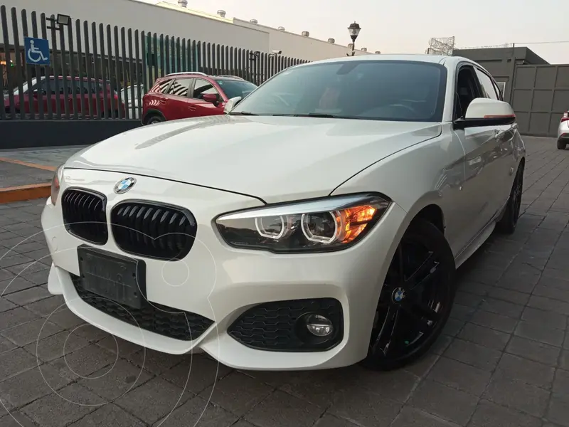Foto BMW Serie 1 3P 120iA M Sport usado (2019) color Blanco financiado en mensualidades(enganche $121,250 mensualidades desde $11,826)