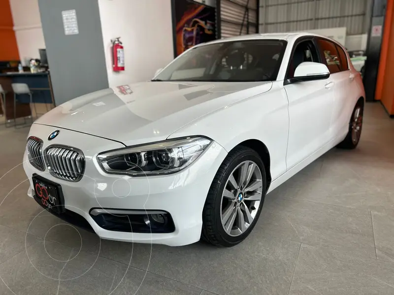 Foto BMW Serie 1 3P 120iA Urban Line usado (2016) color Blanco precio $259,000