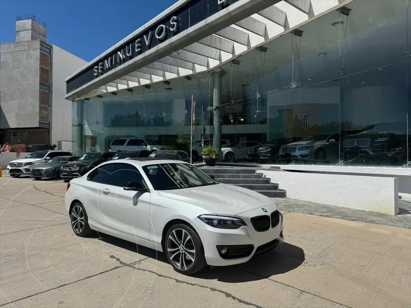 Foto BMW Serie 2 Coupe 220iA Sport Line Aut usado (2019) color Blanco precio $459,000