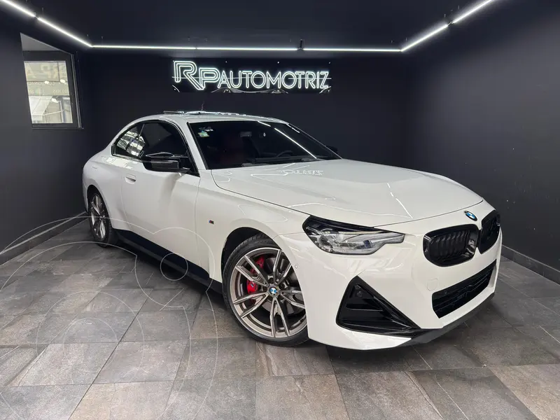 Foto BMW Serie 2 Coupe M240i usado (2024) color Blanco Alpine financiado en mensualidades(enganche $218,000 mensualidades desde $20,800)