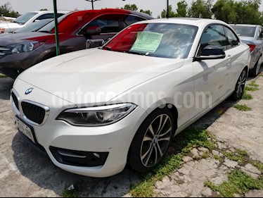 foto BMW Serie 2 220iA Aut usado (2015) color Blanco Mineral precio $278,000