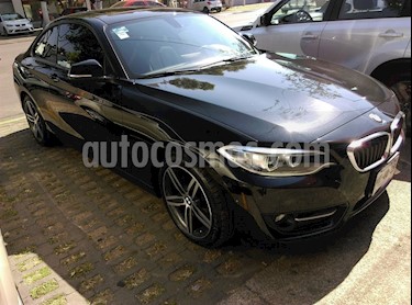 Foto venta Auto Seminuevo BMW Serie 2 220iA Sport Line Aut (2016) color Negro Zafiro precio $340,000