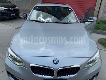 foto BMW Serie 2 220iA Sport Line Aut usado (2015) color Plata Lunar precio $290,000