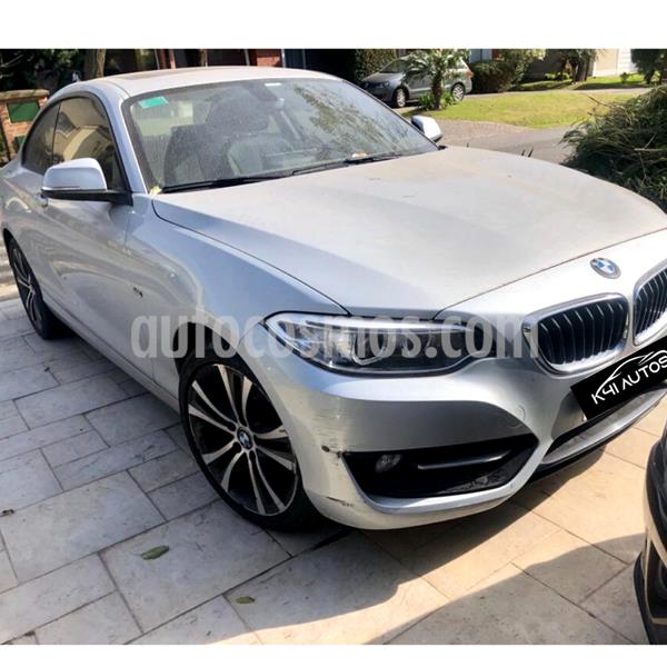 BMW Serie 2 220i Sport Line usado (2017) color Plata Hielo precio $4.488.000