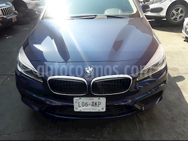 foto BMW Serie 2 Active Tourer 220iA Aut usado (2016) color Azul Medianoche precio $250,000