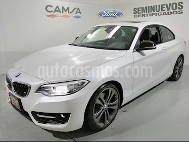 BMW Serie 2 220iA Sport Line Aut usado (2016) color Blanco precio $359,900