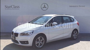 foto BMW Serie 2 Active Tourer 220iA Aut usado (2016) color Blanco precio $309,900