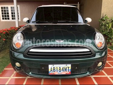 Foto venta carro usado BMW Serie 3 Deportivo 328i Coupe Auto. (2009) color Verde precio u$s6.500