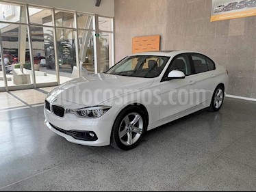 Foto BMW Serie 3 320iA usado (2017) color Blanco precio $445,000