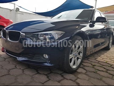 foto BMW Serie 3 4p 320i L4/2.0/T Aut usado (2015) color Azul Marino precio $285,000