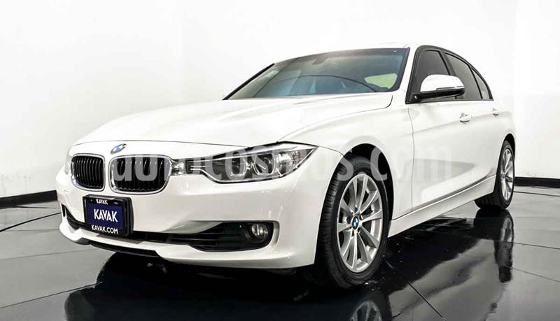 Foto BMW Serie 3 328iA usado (2013) color Blanco precio $267,999