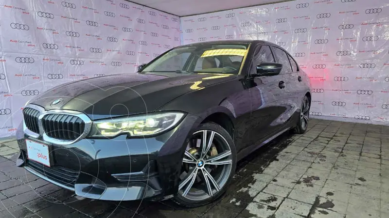 Foto BMW Serie 3 330iA Sport Line usado (2020) color Negro precio $590,000